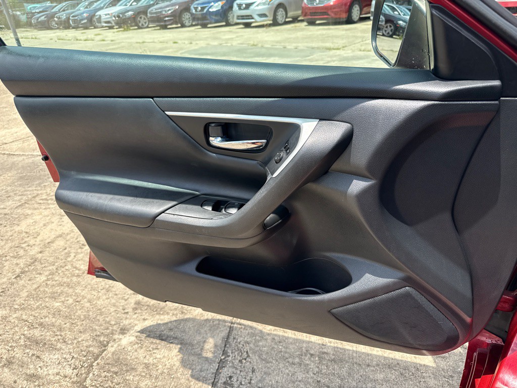 2017 Nissan Altima Image 20