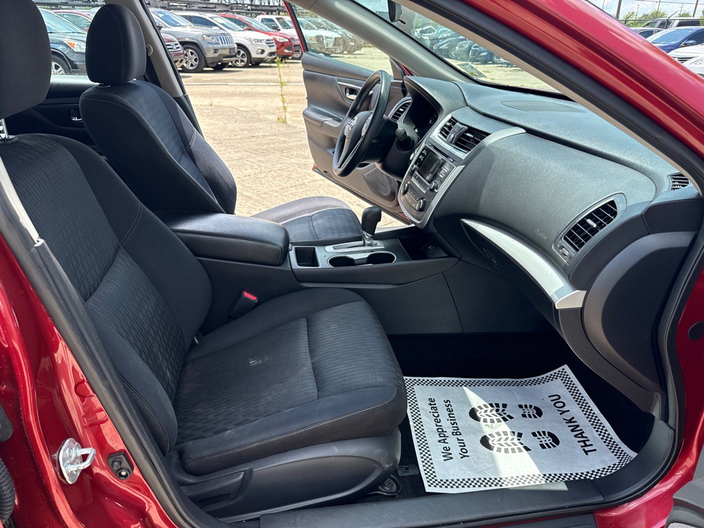2017 Nissan Altima Image 26