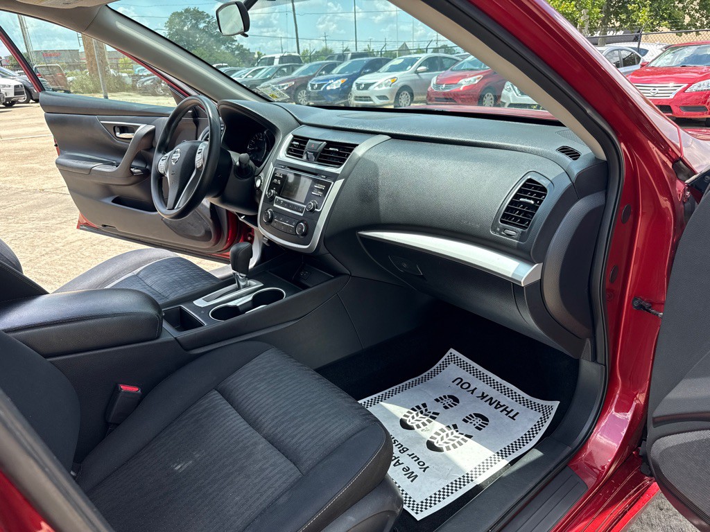 2017 Nissan Altima Image 27