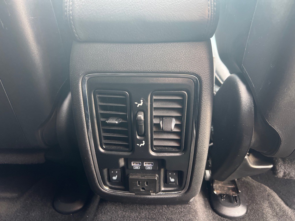 2015 Jeep Grand Cherokee Image 35