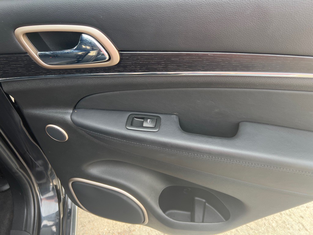 2015 Jeep Grand Cherokee Image 38