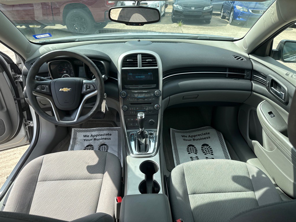 2013 Chevrolet Malibu Image 12