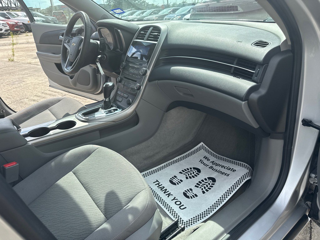 2013 Chevrolet Malibu Image 28