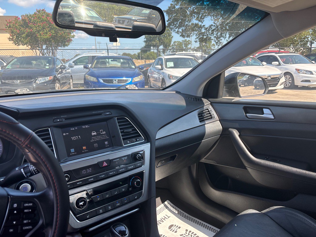 2017 Hyundai Sonata Image 10