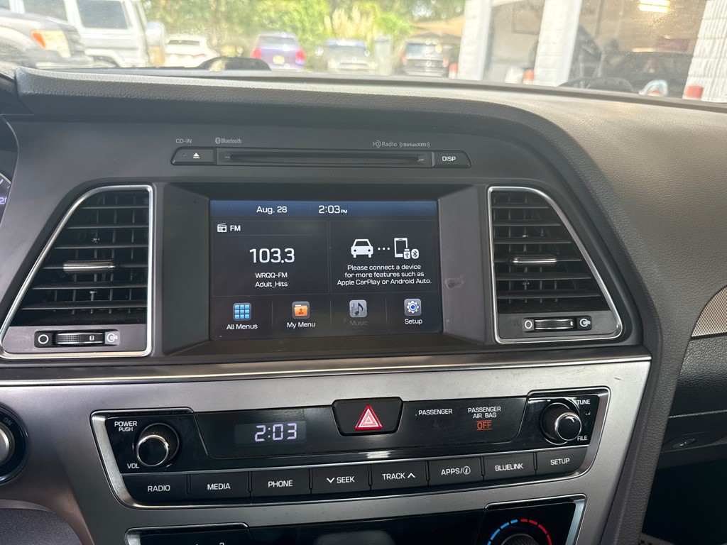 2017 Hyundai Sonata Image 23