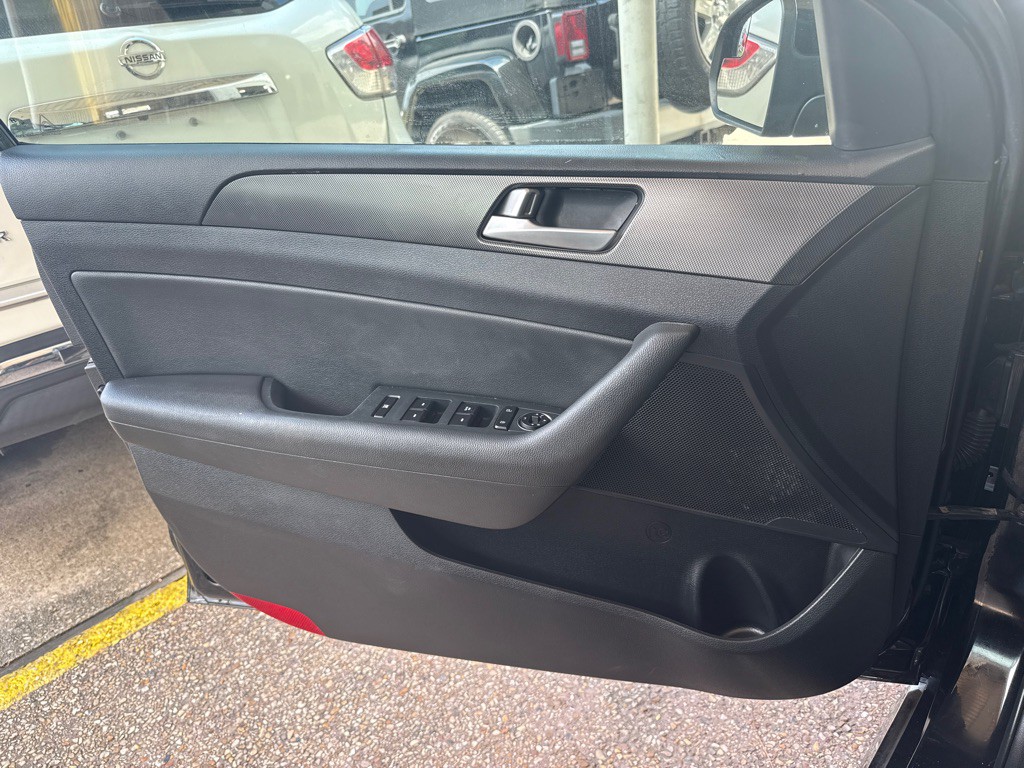 2017 Hyundai Sonata Image 27