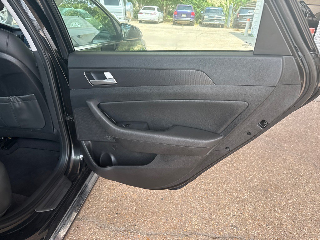 2017 Hyundai Sonata Image 29