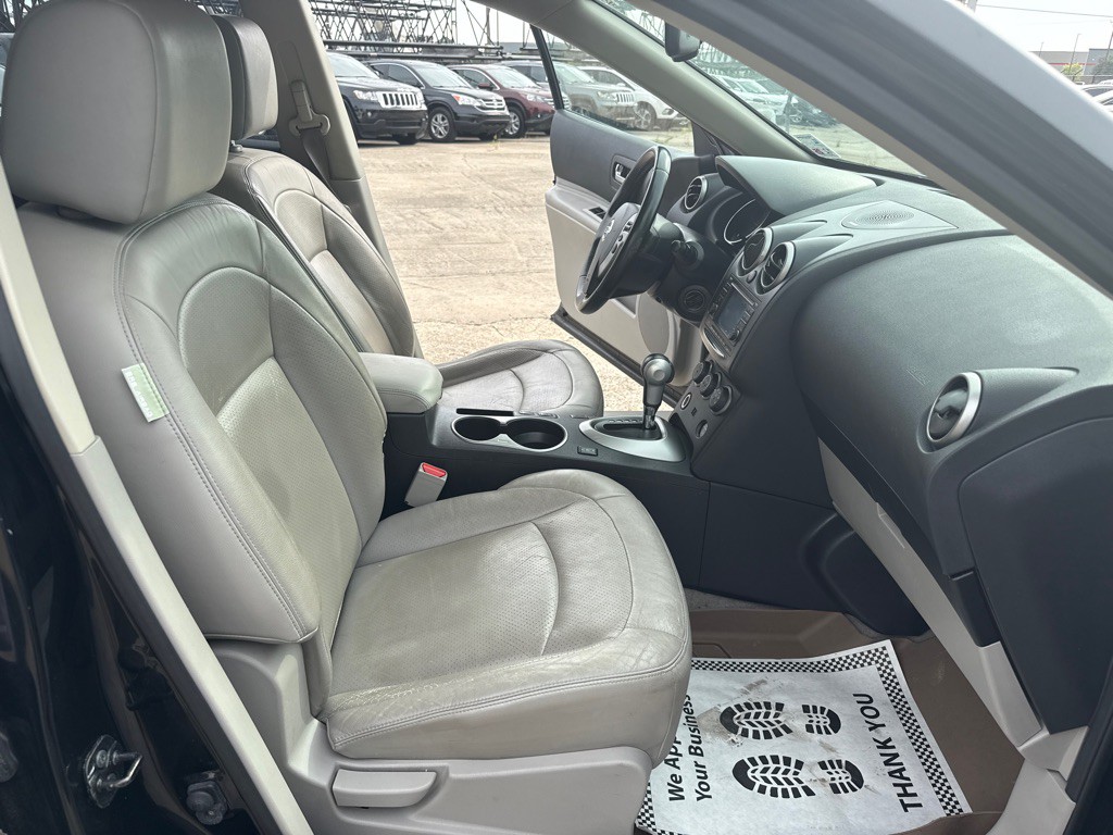 2012 Nissan Rogue Image 25