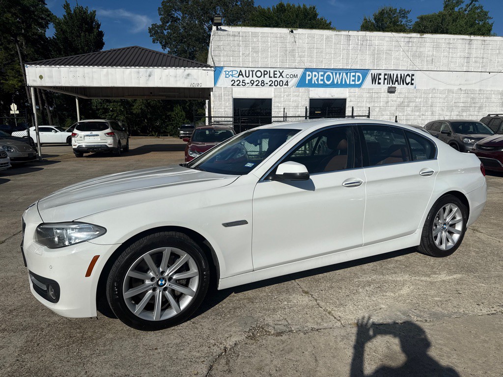2015 BMW 5 Series Image 1
