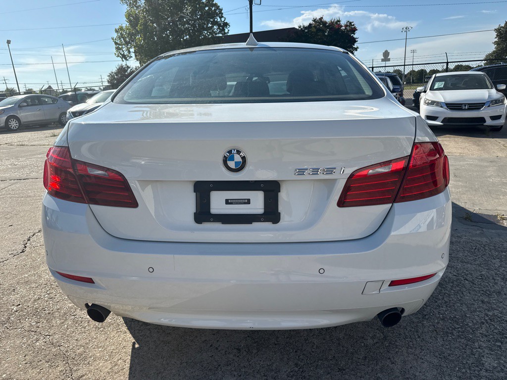 2015 BMW 5 Series Image 7