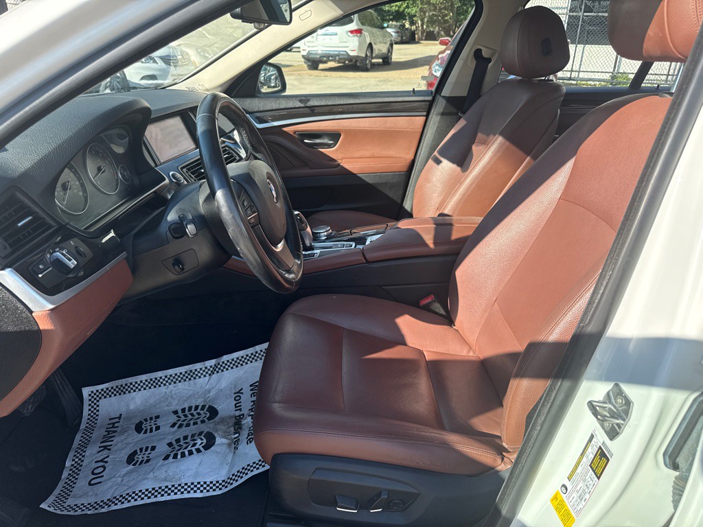 2015 BMW 5 Series Image 10