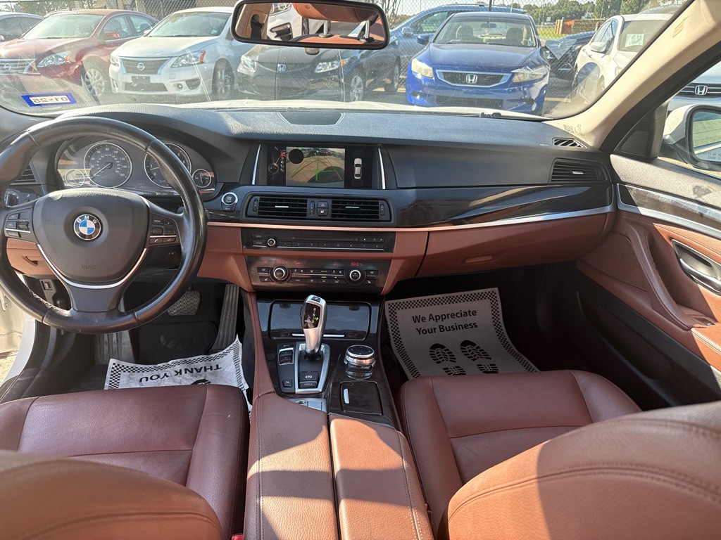 2015 BMW 5 Series Image 12