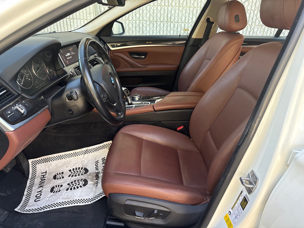 2015 BMW 5 Series Image 14