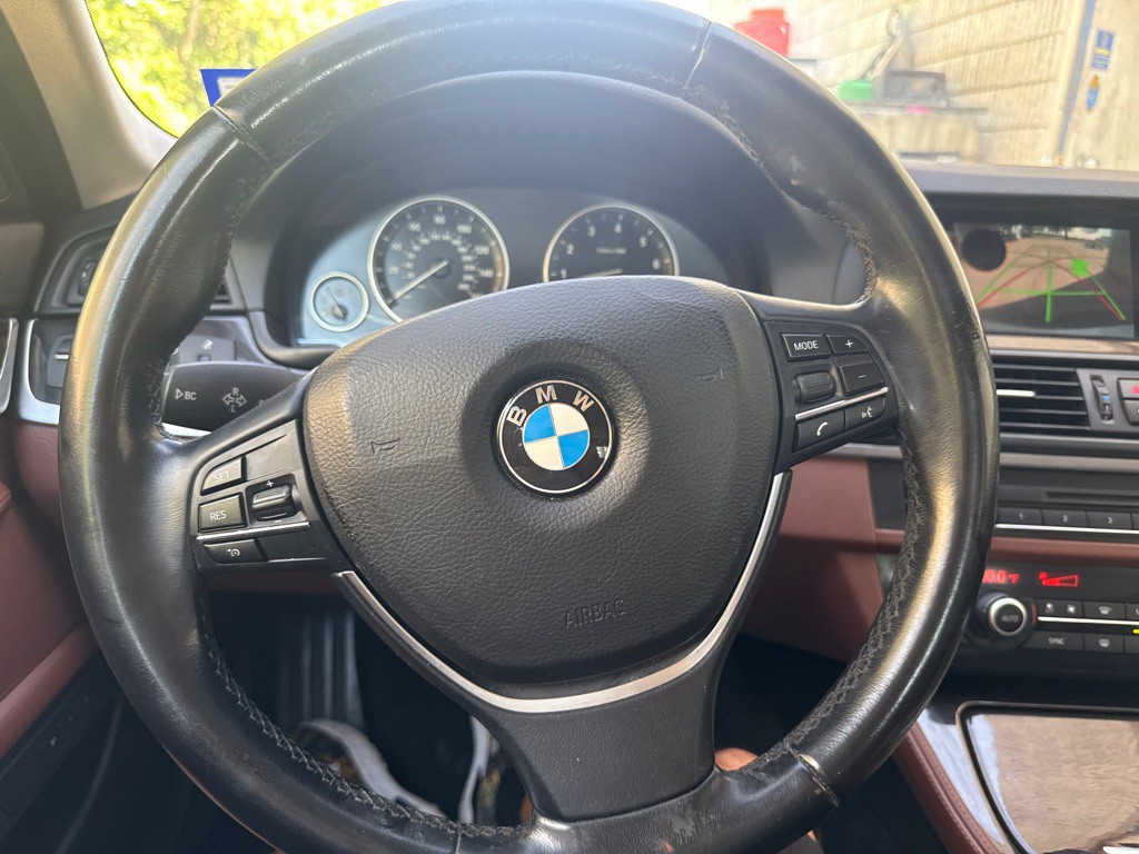 2015 BMW 5 Series Image 20