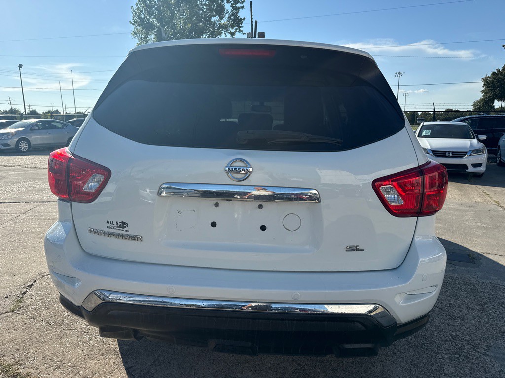 2017 Nissan Pathfinder Image 7