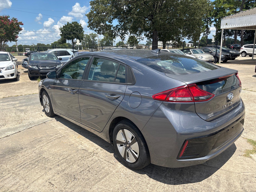 2019 Hyundai Ioniq Image 3