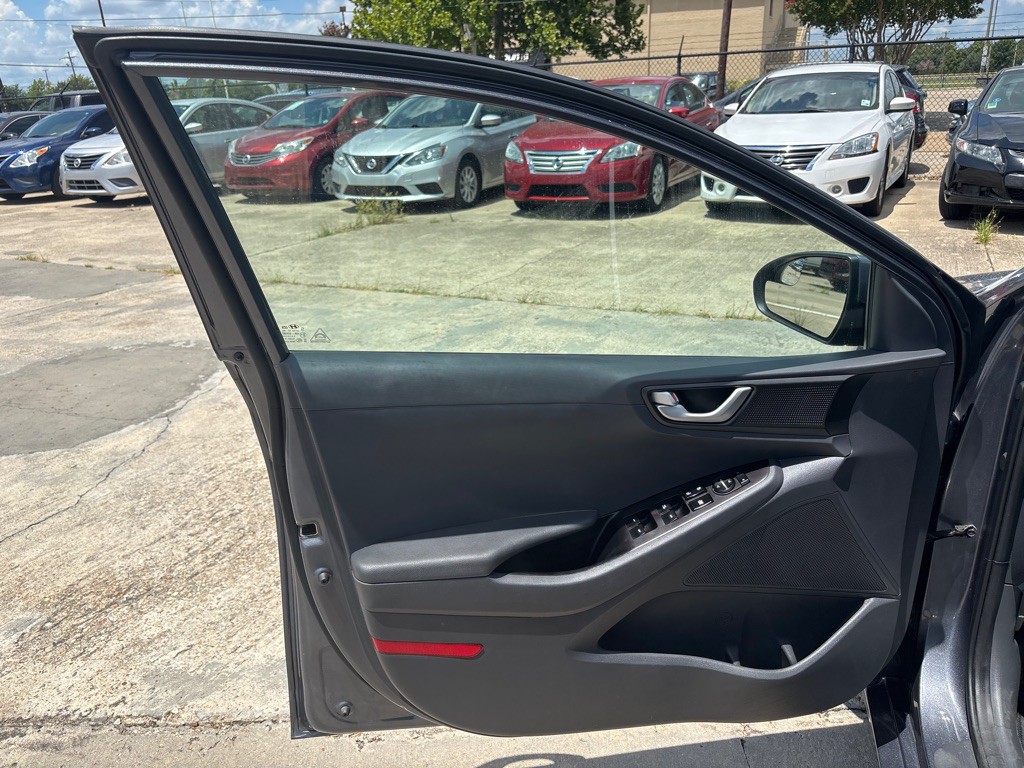 2019 Hyundai Ioniq Image 14