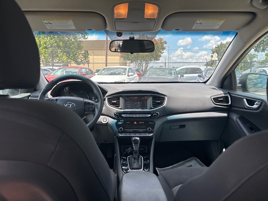 2019 Hyundai Ioniq Image 17