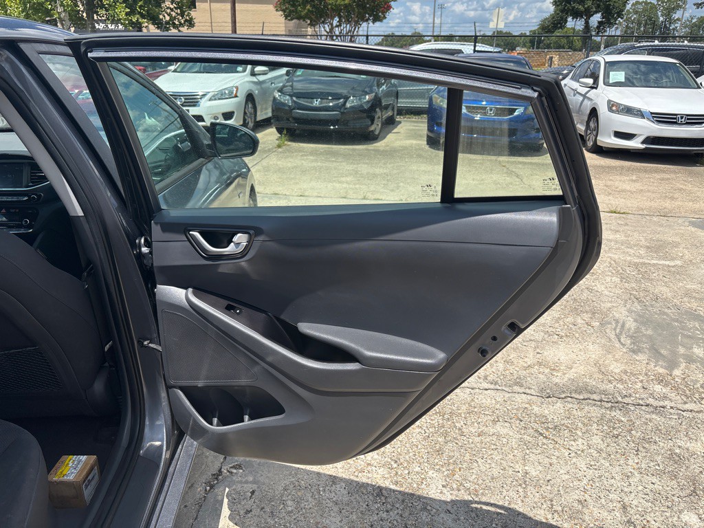 2019 Hyundai Ioniq Image 22