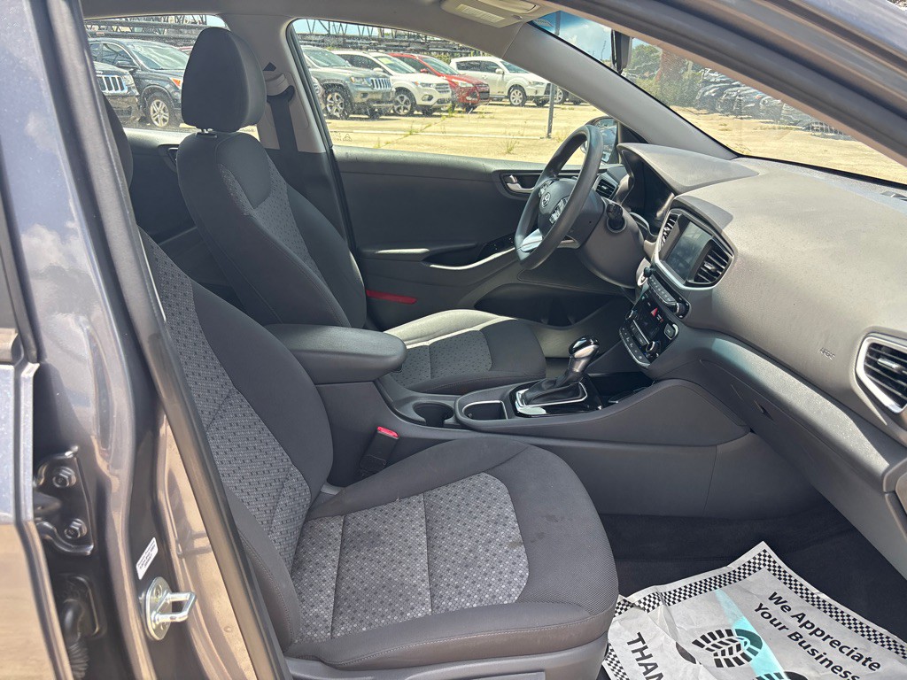 2019 Hyundai Ioniq Image 24