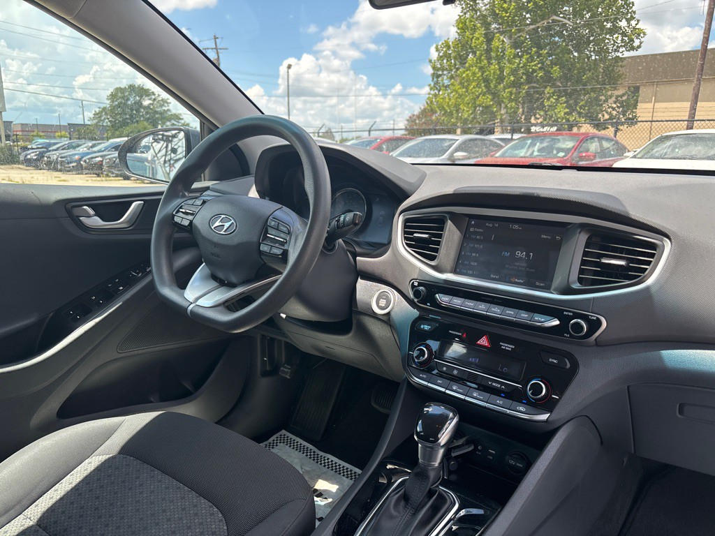 2019 Hyundai Ioniq Image 25