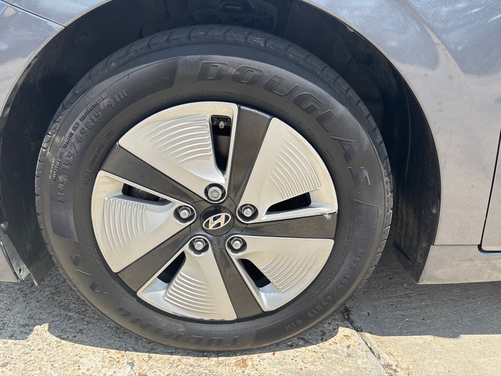 2019 Hyundai Ioniq Image 34
