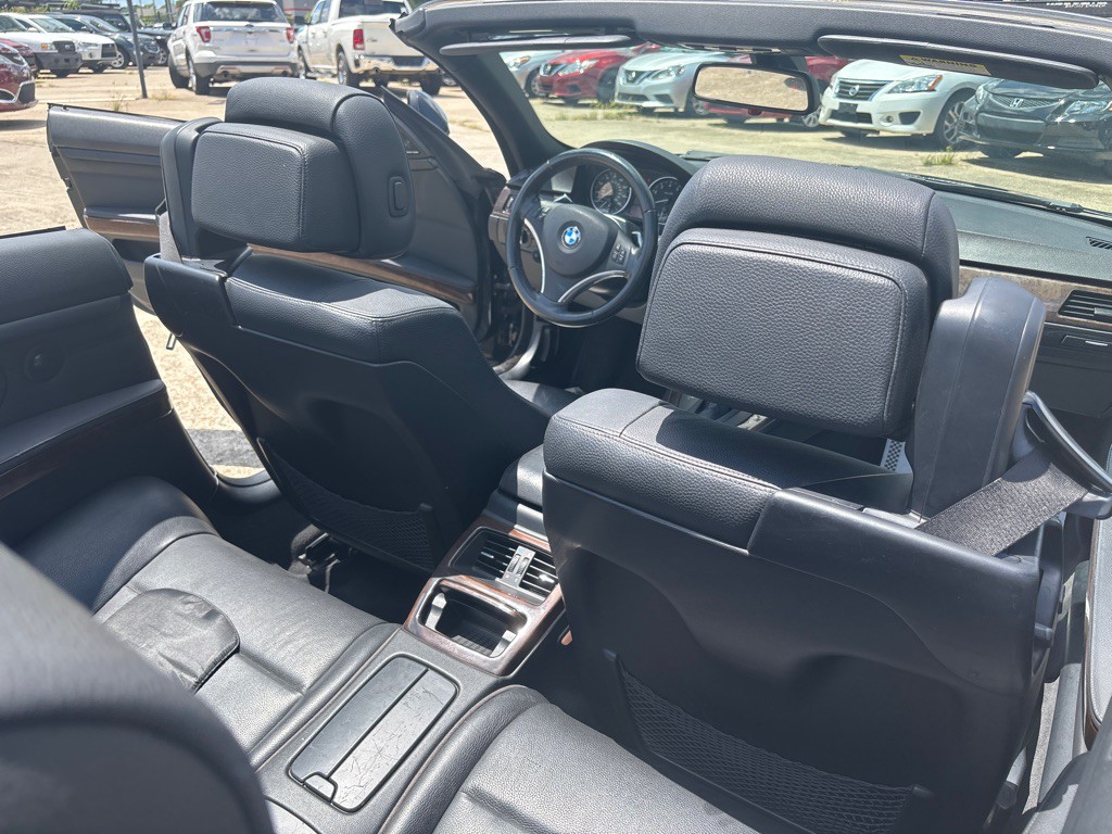 2011 BMW 3 Series Image 20