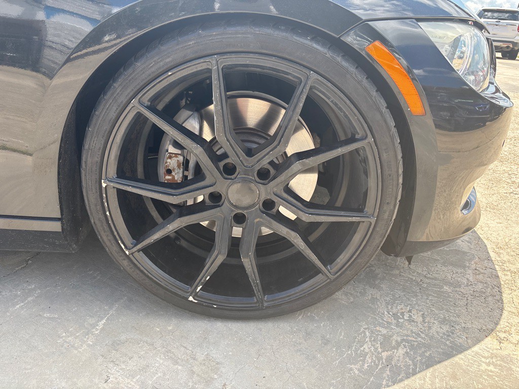 2011 BMW 3 Series Image 25