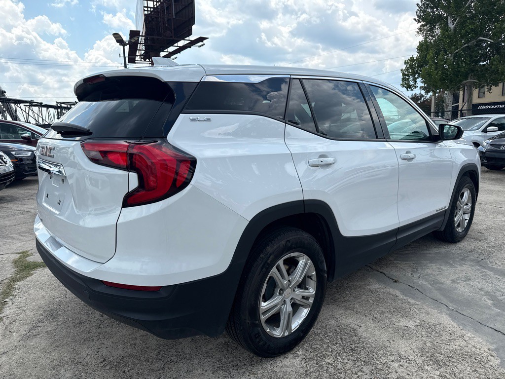 2020 GMC Terrain Image 6