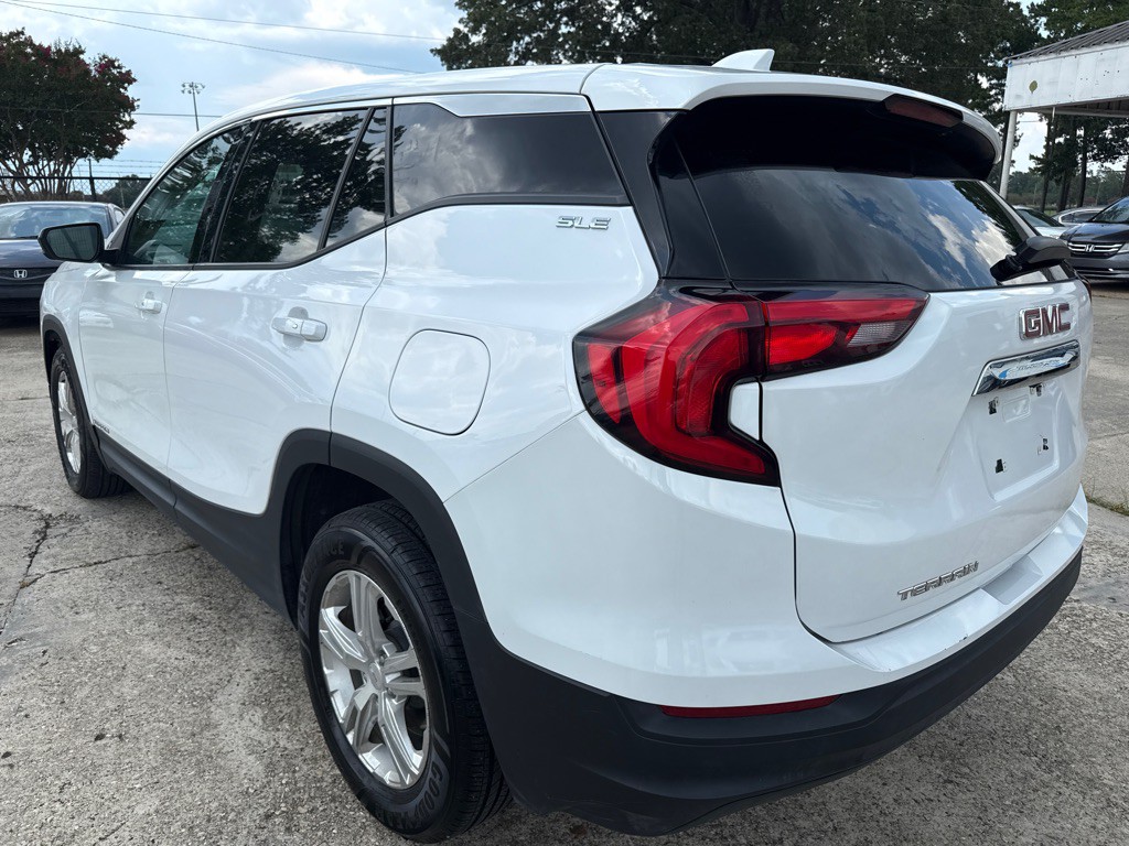 2020 GMC Terrain Image 8