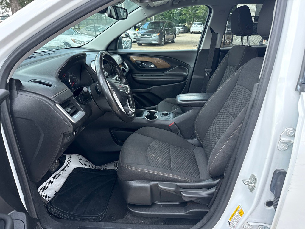 2020 GMC Terrain Image 10