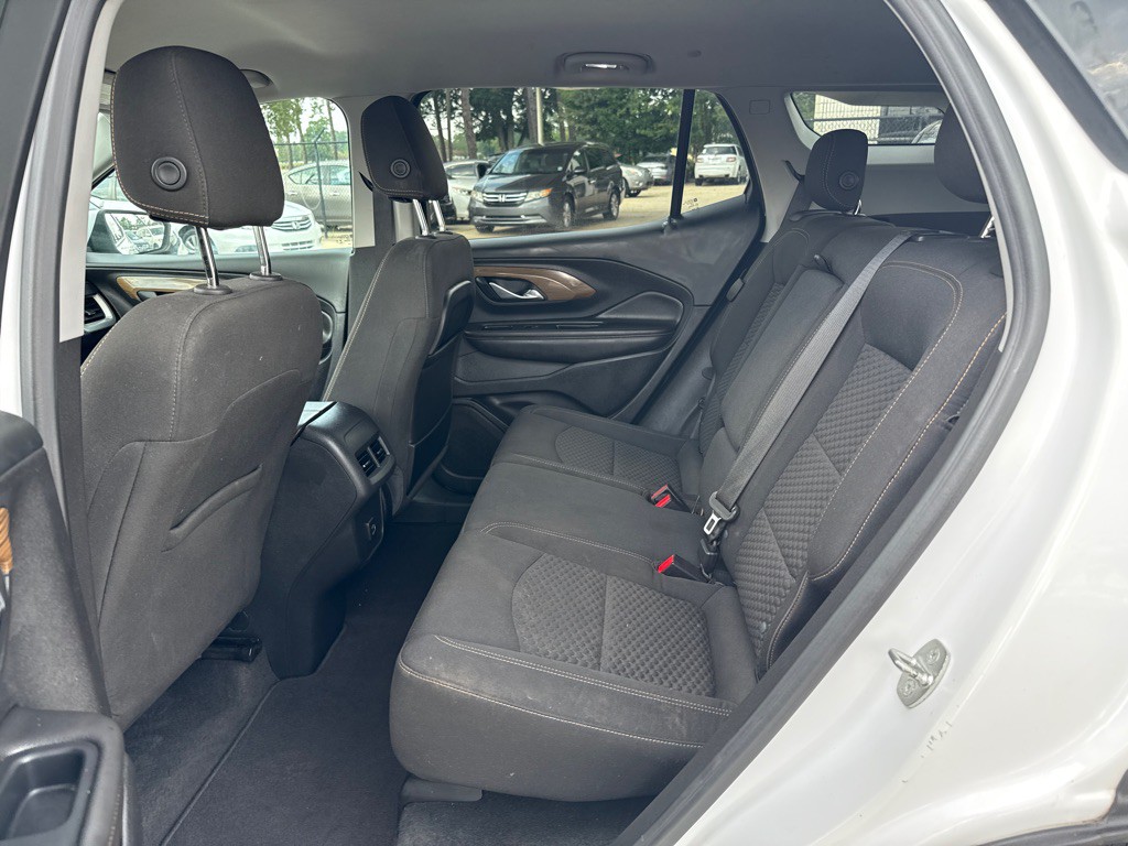 2020 GMC Terrain Image 11