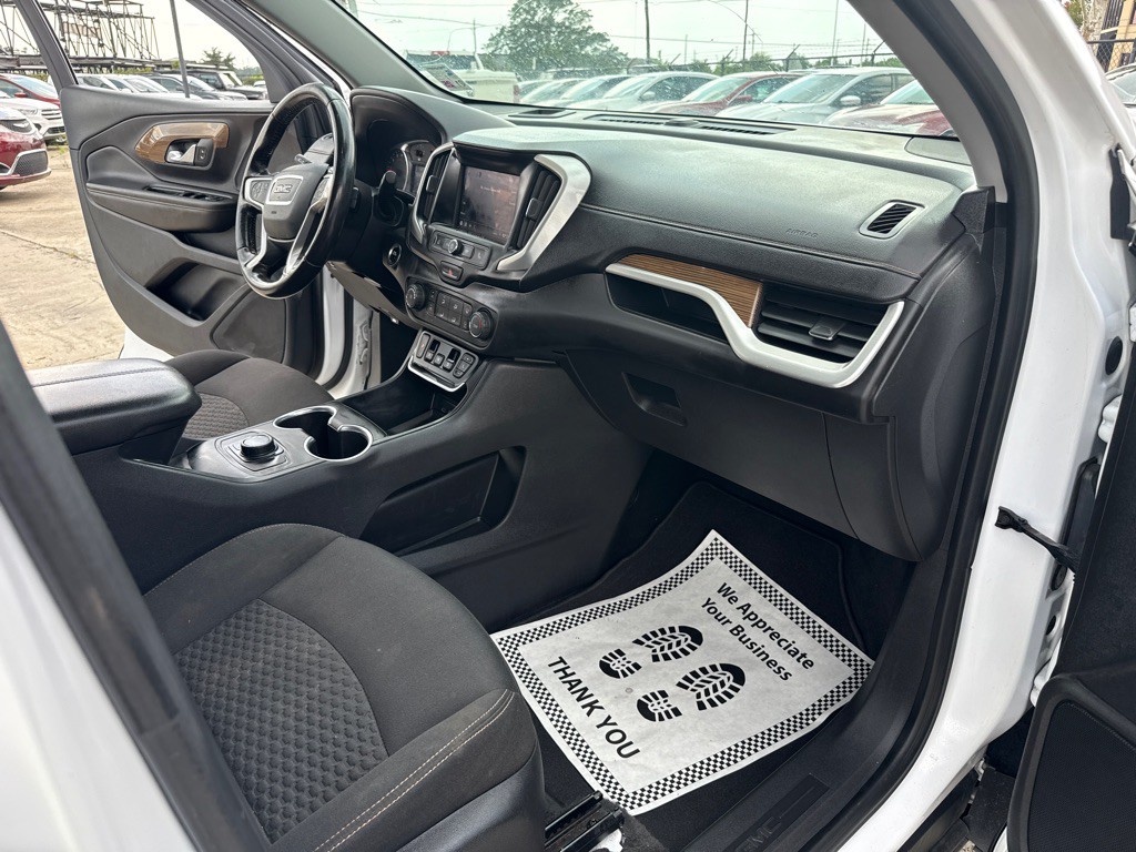 2020 GMC Terrain Image 28