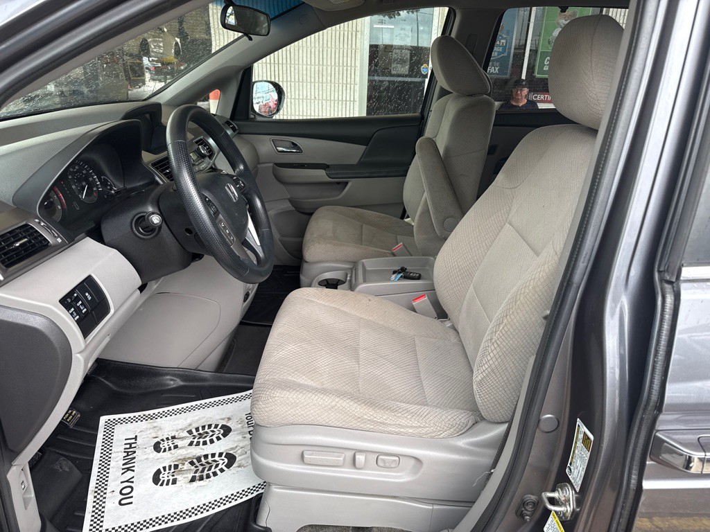 2017 Honda Odyssey Image 9