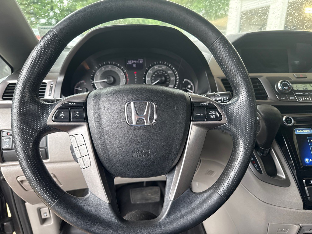 2017 Honda Odyssey Image 16