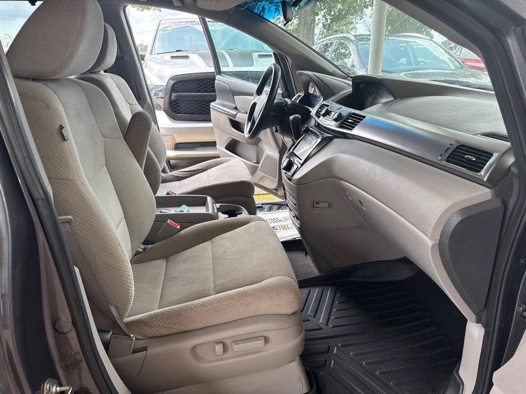 2017 Honda Odyssey Image 25