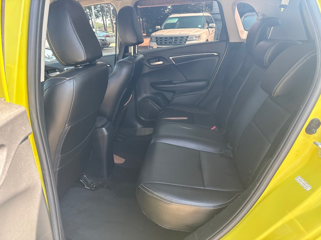 2017 Honda Fit Image 11