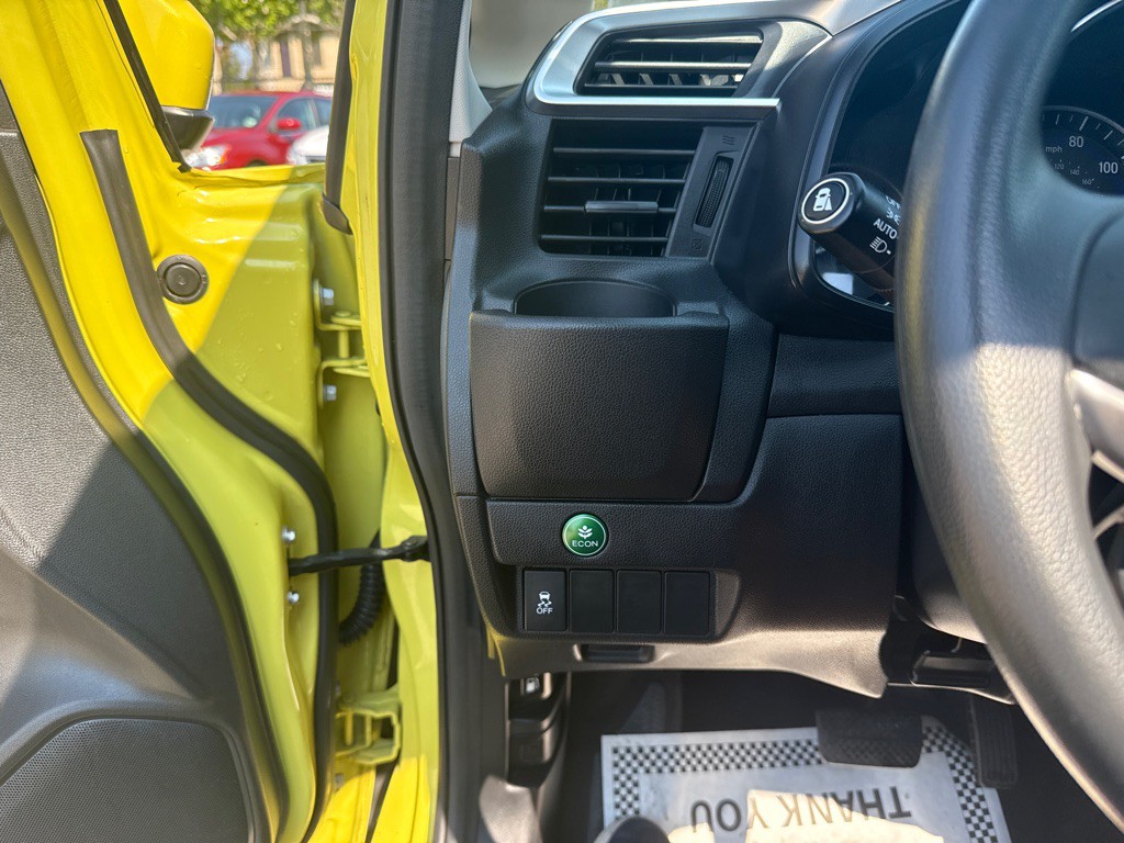 2017 Honda Fit Image 19