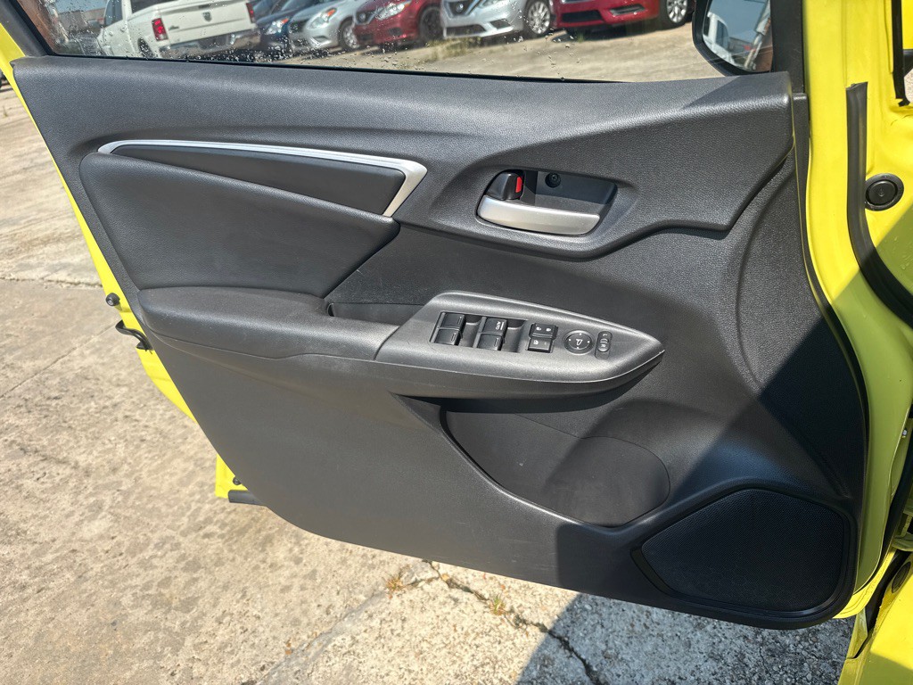 2017 Honda Fit Image 20