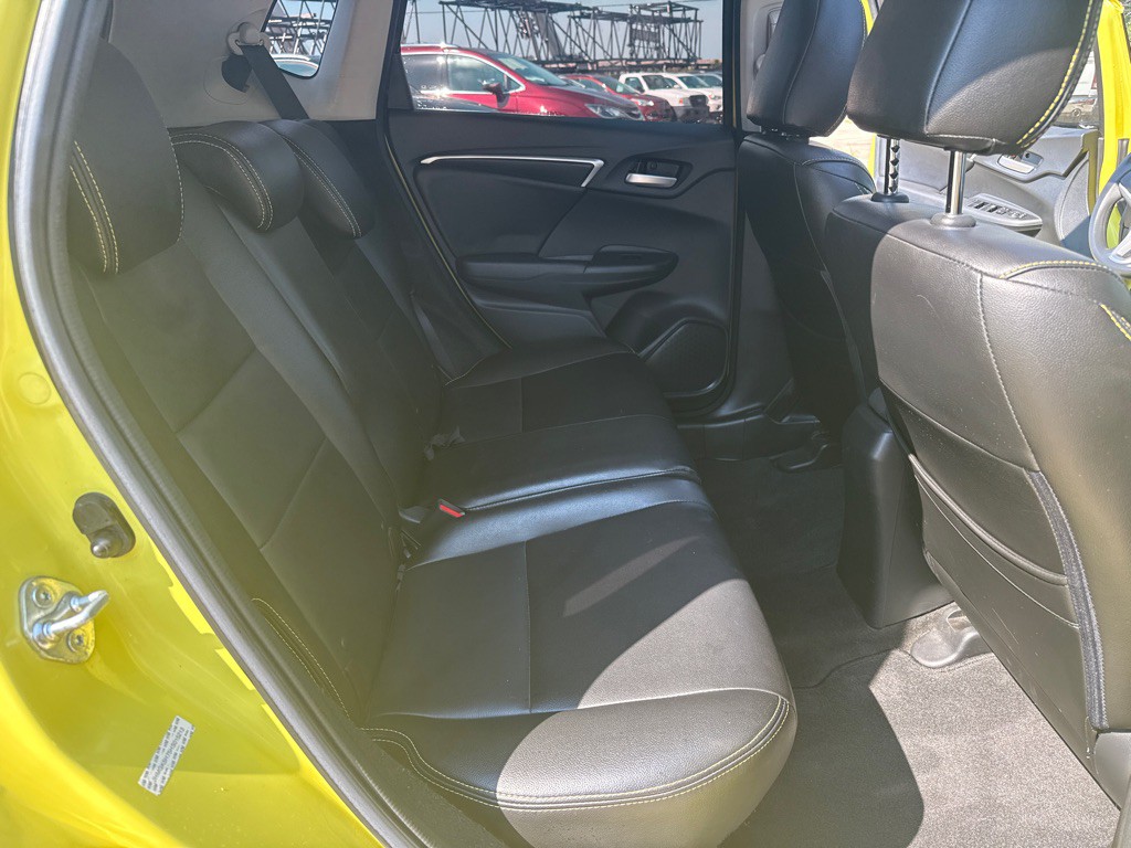 2017 Honda Fit Image 25