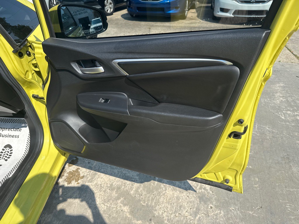 2017 Honda Fit Image 29