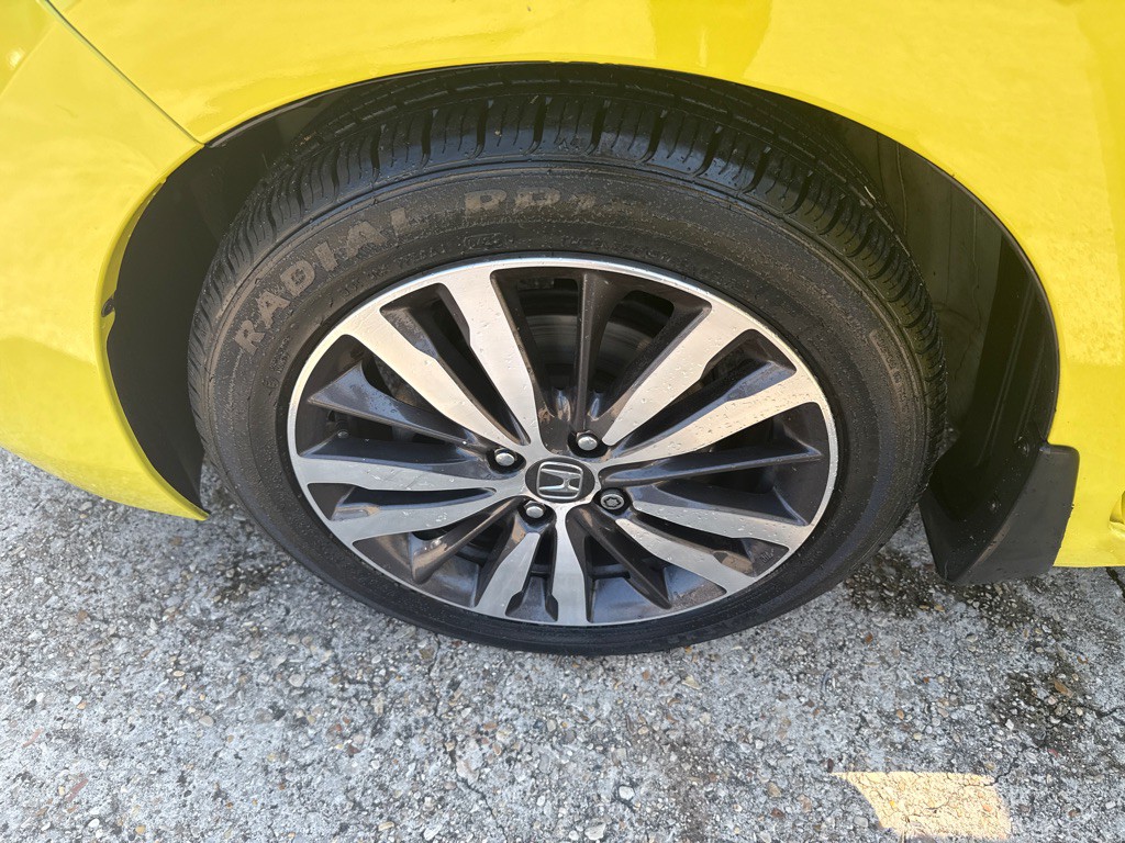 2017 Honda Fit Image 33