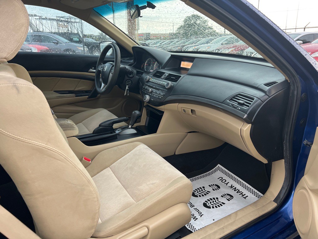 2010 Honda Accord Image 18