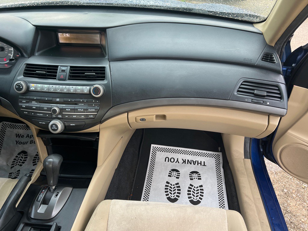 2010 Honda Accord Image 19