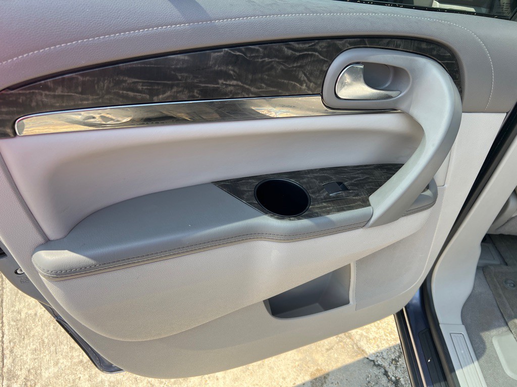 2014 Buick Enclave Image 28