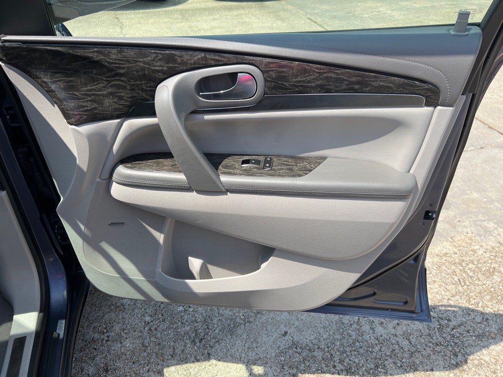 2014 Buick Enclave Image 32