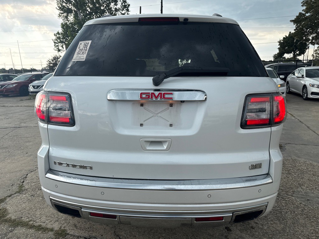 2016 GMC Acadia Image 7