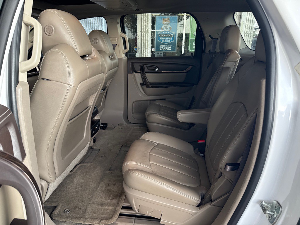 2016 GMC Acadia Image 12