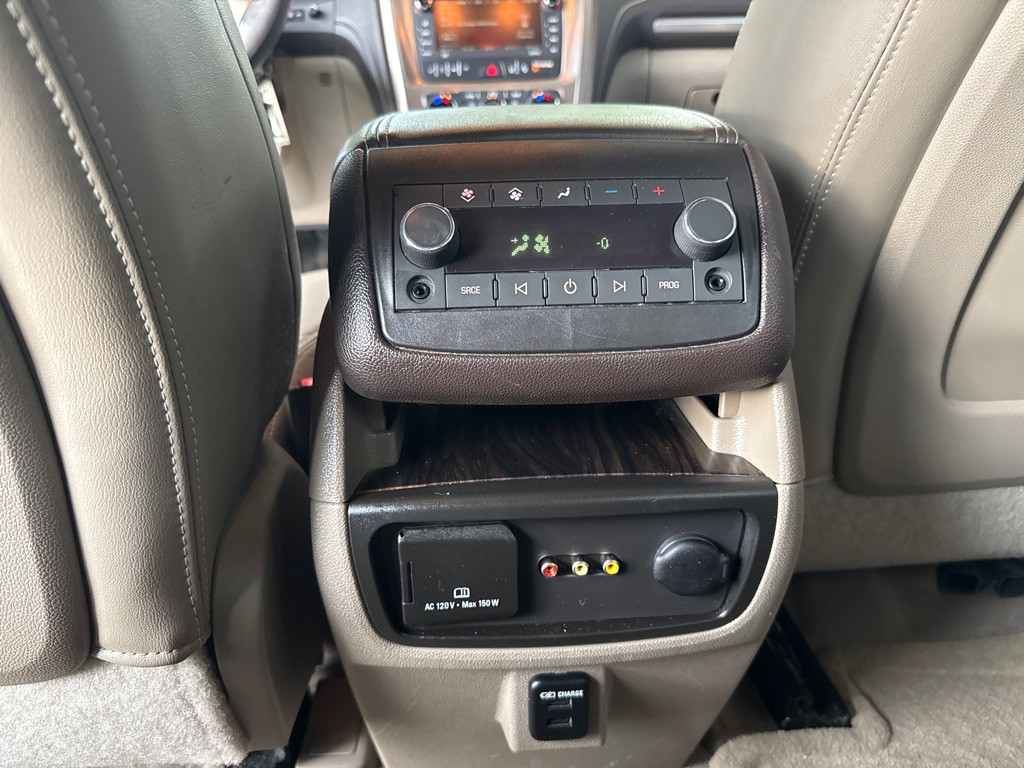 2016 GMC Acadia Image 17