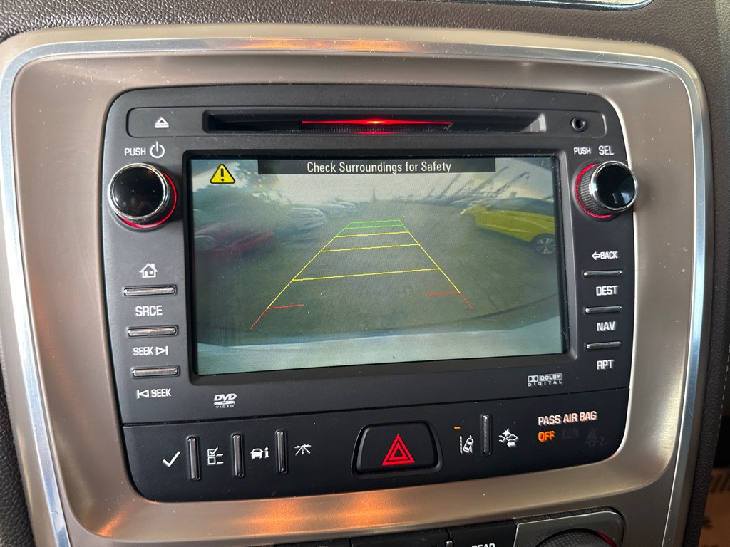 2016 GMC Acadia Image 18